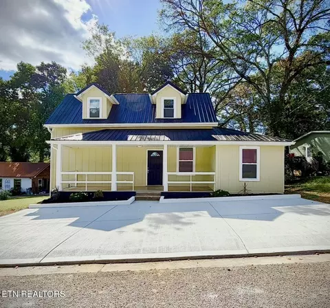 801 W 2nd Ave, Lenoir City, TN 37771