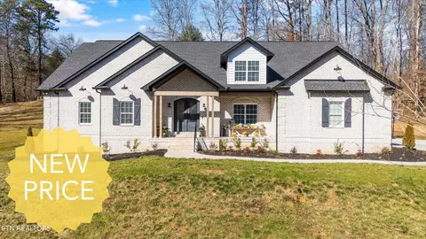 930 Granville Conner Rd, Powell, TN 37849