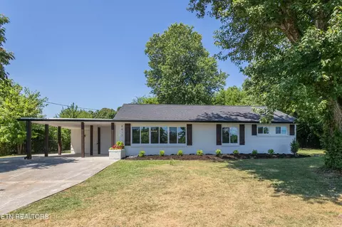 4417 NW Nicholas Rd, Knoxville, TN 37912