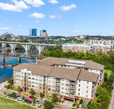 445 W Blount Ave #305, Knoxville, TN 37920