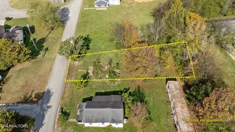1520 S Odell Rd, Maryville, TN 37801