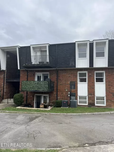 1617 Woodrow Dr #510, Knoxville, TN 37918