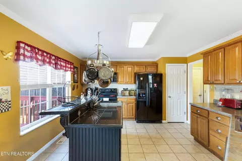 7701 Gilmore Ln, Corryton, TN 37721 photo 12