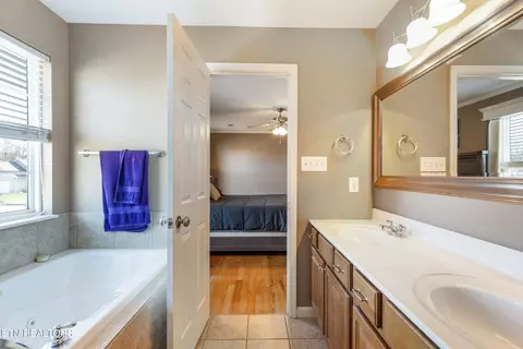 7701 Gilmore Ln, Corryton, TN 37721 photo 18