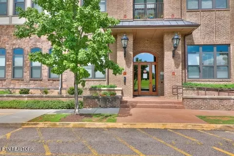 445 W Blount Ave #213, Knoxville, TN 37920