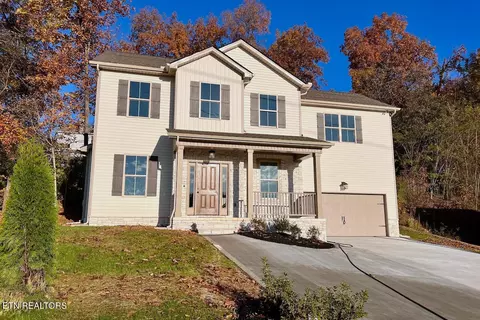 8727 Brucewood Ln, Knoxville, TN 37923