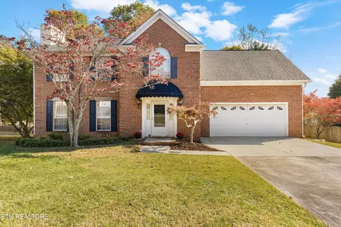 1108 Winding Way Dr, Knoxville, TN 37923