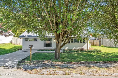 124 Beverly Cir, Oak Ridge, TN 37830
