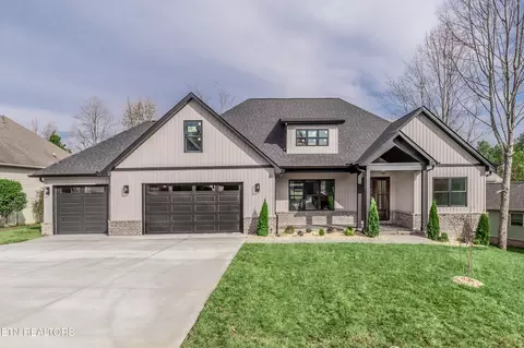 203 Ogana Ln, Loudon, TN 37774
