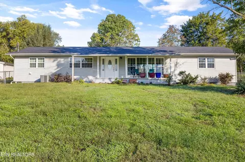 7705 2nd Ln, Knoxville, TN 37924