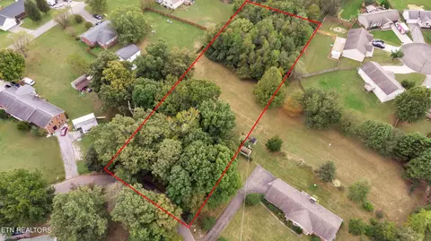 2077 NW Cecil Johnson Rd, Knoxville, TN 37921