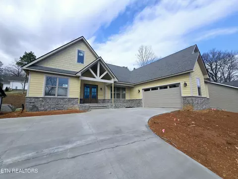 108 Ootsima Way, Loudon, TN 37774