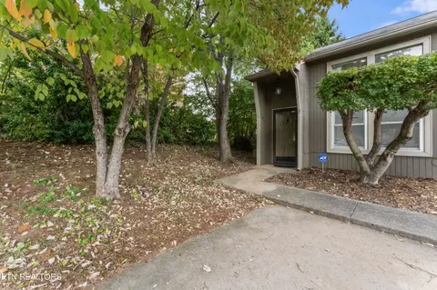 2011 Belle Terra Rd, Knoxville, TN 37923