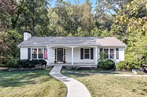 365 S Seven Oaks Dr, Knoxville, TN 37922