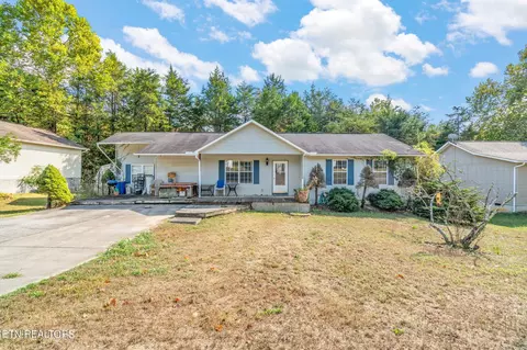 912 Cypress Ln, Sevierville, TN 37876