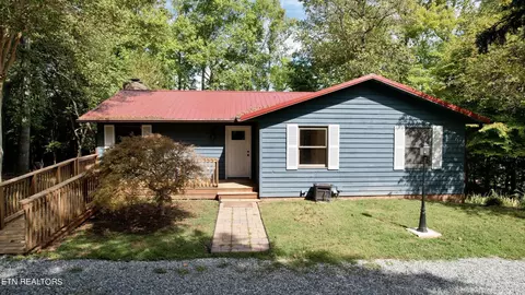 156 Pearl Harbor Dr, Ten Mile, TN 37880