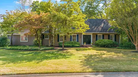 10709 Farragut Hills Blvd, Knoxville, TN 37934