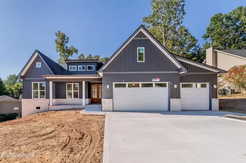 302 Uhdali Pl, Loudon, TN 37774