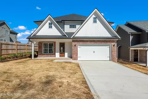 2302 Birch Hollow Ln, Knoxville, TN 37920