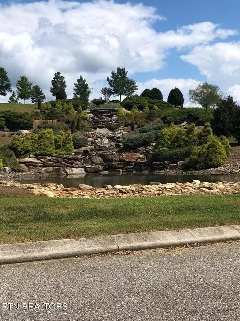 33 Eagle Nest Dr, Loudon, TN 37774