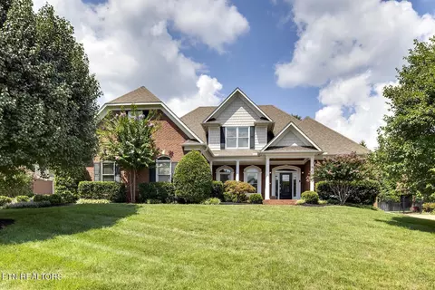 8819 Steeplechase Dr, Knoxville, TN 37922
