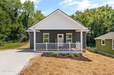 2624 Nichols Ave, Knoxville, TN 37917