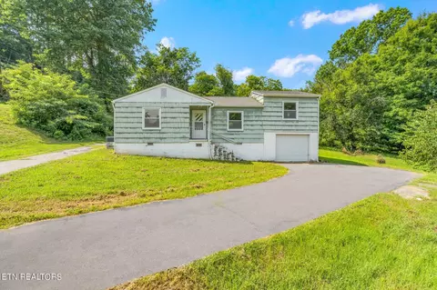 2317 Southside Dr, Knoxville, TN 37920