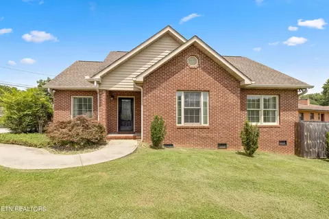 415 W Ford Valley Rd, Knoxville, TN 37920
