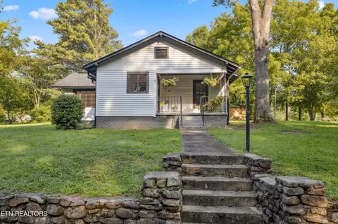 1200 Indiana Ave, Etowah, TN 37331