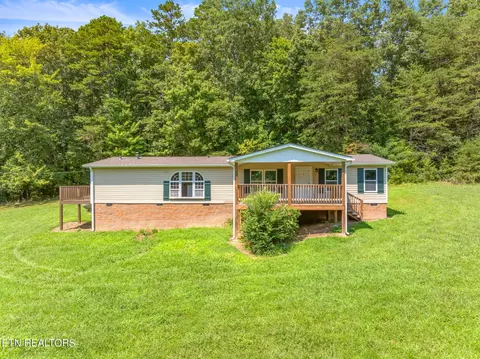 160 Cove Hollow Rd, La Follette, TN 37766