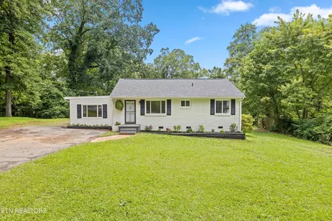 318 Beechwood Dr, Knoxville, TN 37920