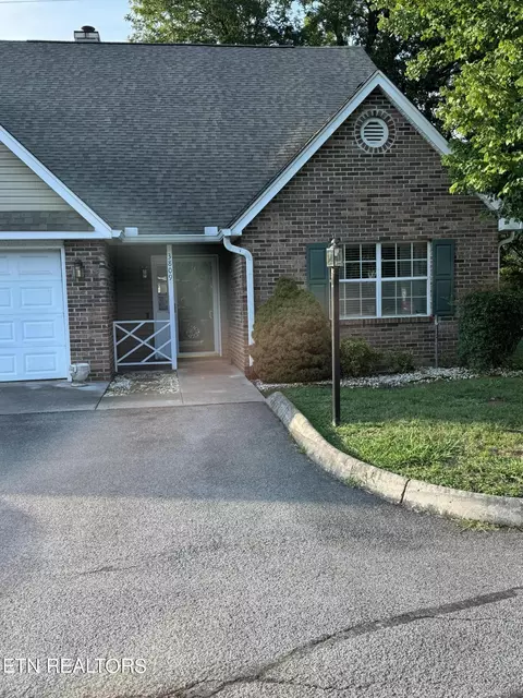 3809 Valley Creek Way, Knoxville, TN 37918
