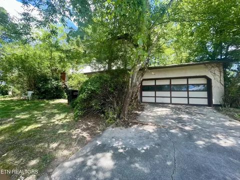 228 Duzane Dr, Knoxville, TN 37934