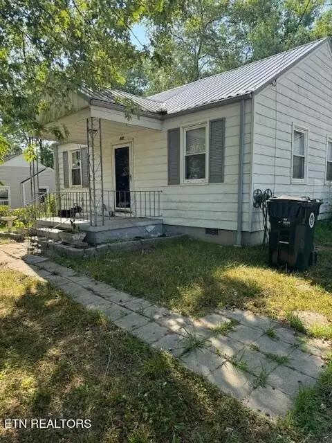 800 Algonquin Dr, Morristown, TN 37813