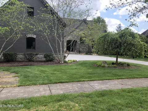 12616 Woodcove Ln, Knoxville, TN 37922