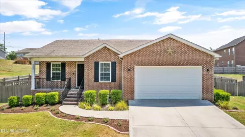 6308 Daisy Pointe Ln, Knoxville, TN 37920