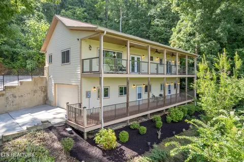 7014 Hodges Ferry Rd, Knoxville, TN 37920
