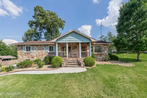 7323 Homestead Dr, Knoxville, TN 37918