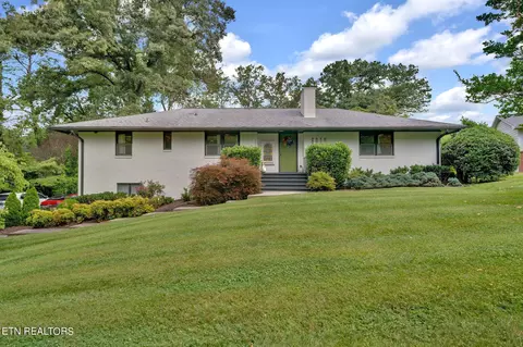 6010 Centerwood Dr, Knoxville, TN 37920