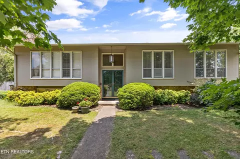 1112 Roderick Rd, Knoxville, TN 37923