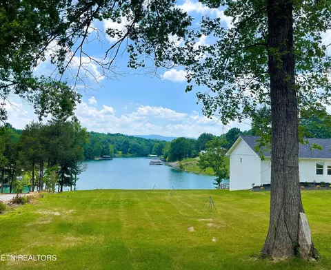 0 Shawnee Dr, Jacksboro, TN 37757