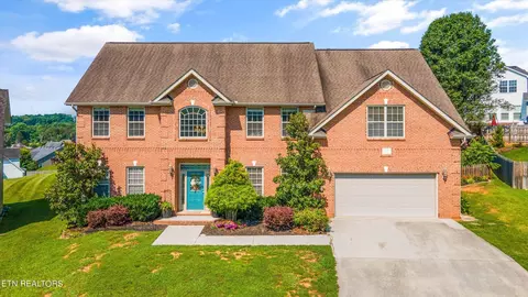 3330 Maple Springs Ln, Knoxville, TN 37931