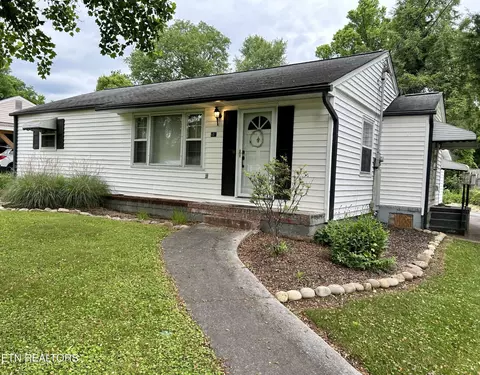 407 Hamilton Rd, Knoxville, TN 37920