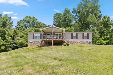 1707 Berry Rd, Knoxville, TN 37920
