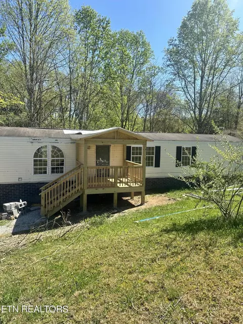 187 Mynatt Ln, La Follette, TN 37766