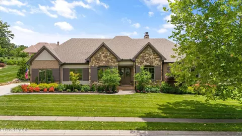 518 Lone Willow Dr, Knoxville, TN 37934
