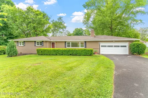 411 Hastings Ln, Knoxville, TN 37909