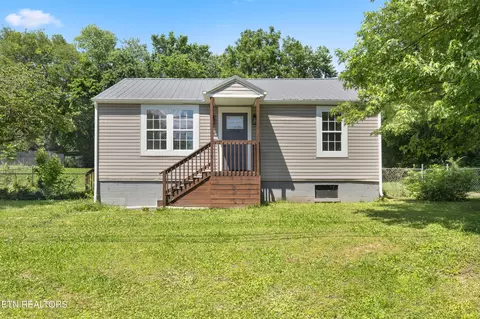 5820 2nd Ln, Knoxville, TN 37912
