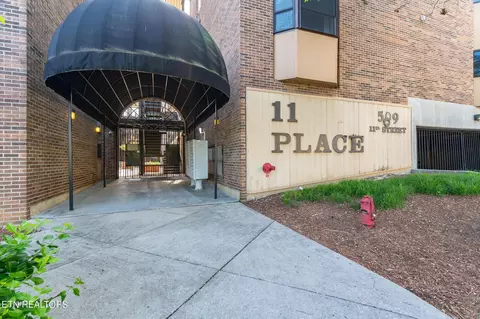 509 11th Place St # 4003, Knoxville, TN 37916