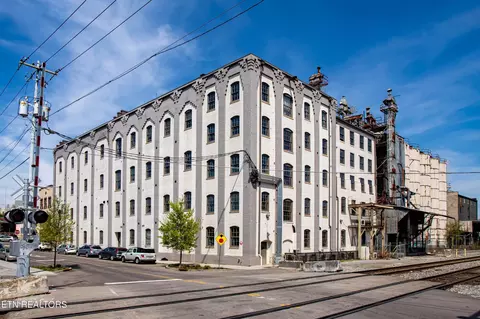 222 N Central St #206, Knoxville, TN 37917